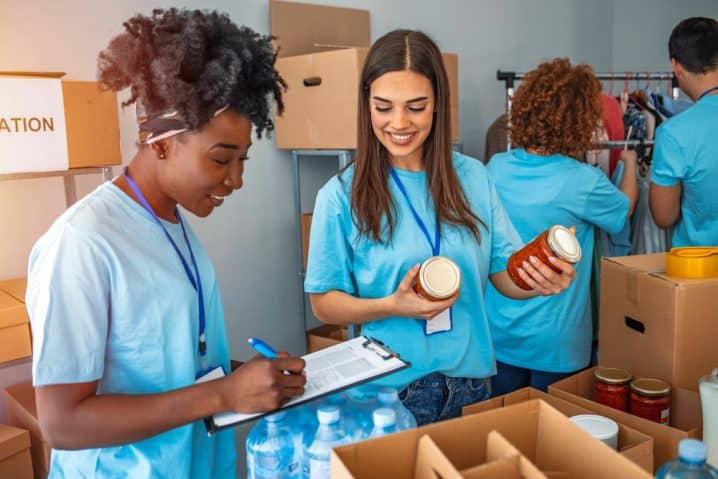 volunteer opportunities image
